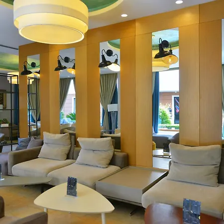 Sandy Resort 4*
