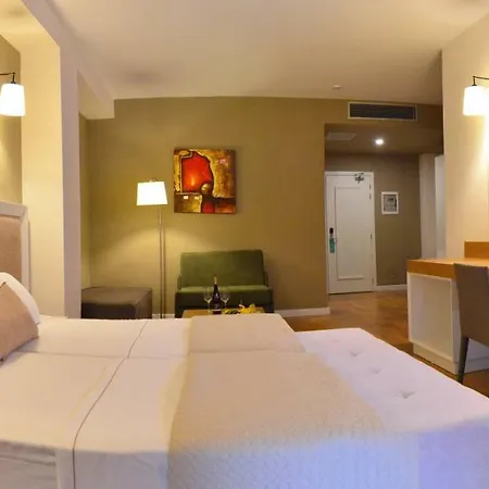 Sandy Resort 4*