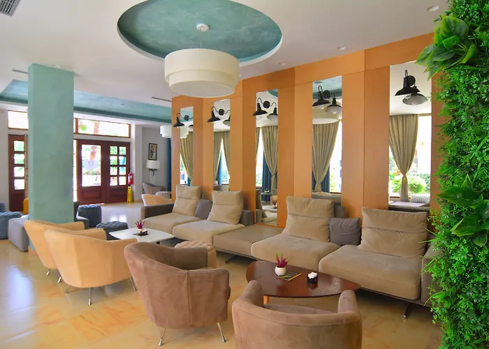 Sandy Курортный комплекс 4*