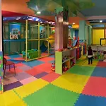 Sandy Resort 4*