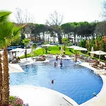 Sandy Resort 4*