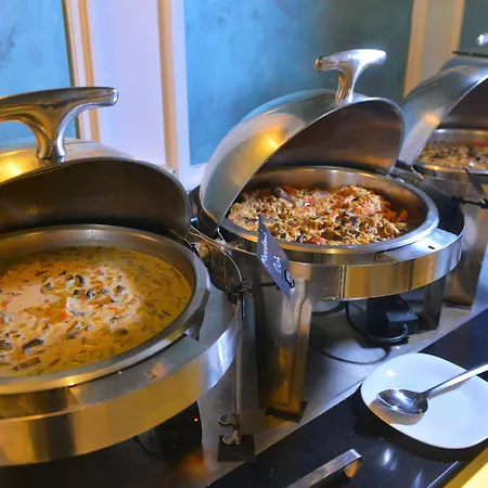 Sandy 4* Golem (Tirana)