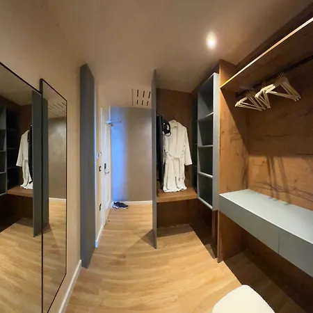 Rezort Sandy Golem (Tirana)