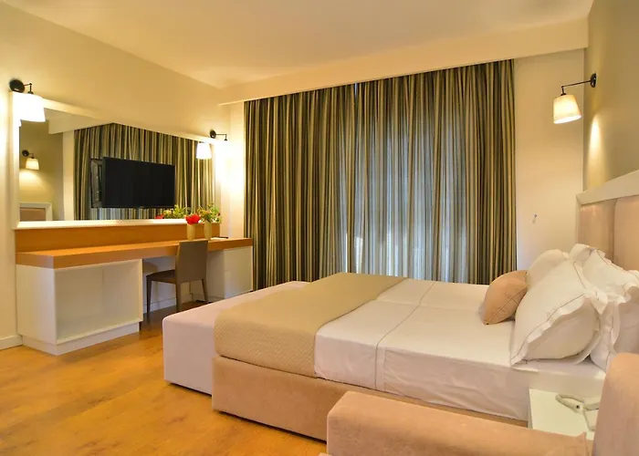 Sandy 4* Golem (Tirana)