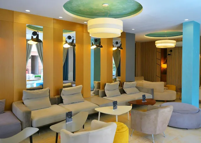 Sandy Golem (Tirana)