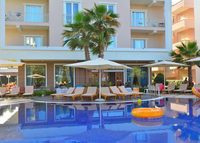 Resort Sandy Golem (Tirana)